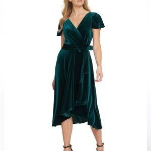DKNY green velvet flutter sleeve party dress